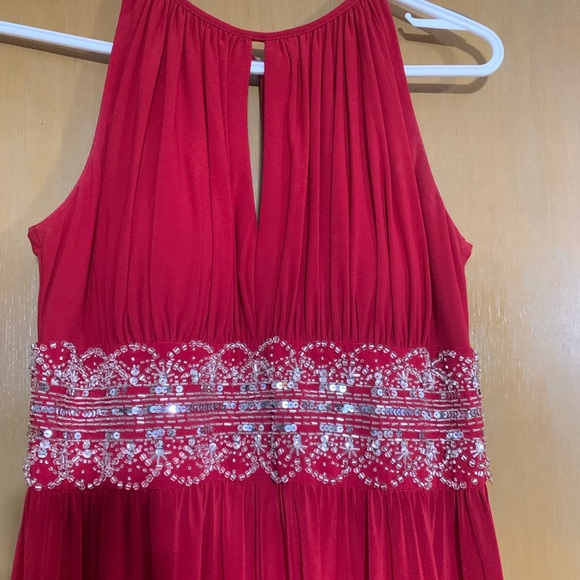 Long formal dress - Picture 2 of 7